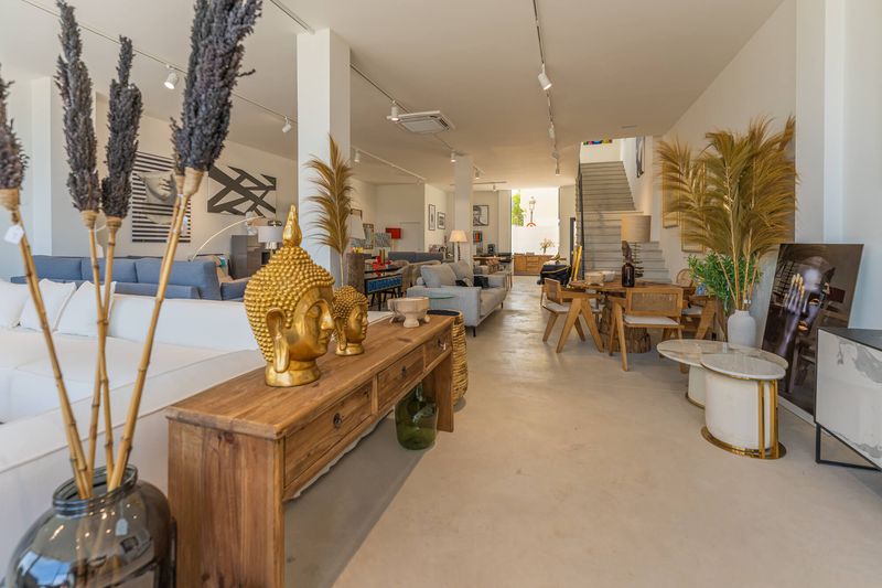 The Furniture Shop Reference and Specialist in Premium Furniture in